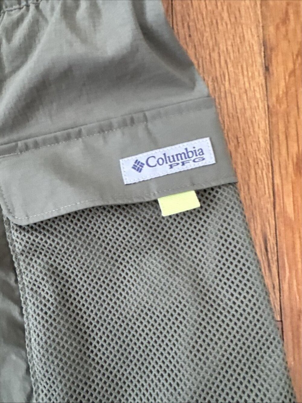 Columbia PFG Women's Shorts Open Water Athletic Khaki Size L - Picture 2 of 8